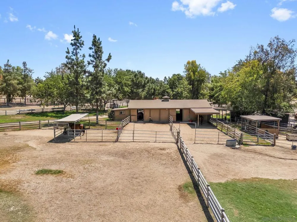 13970 Misty Oak Rd Valley Center, CA 92082