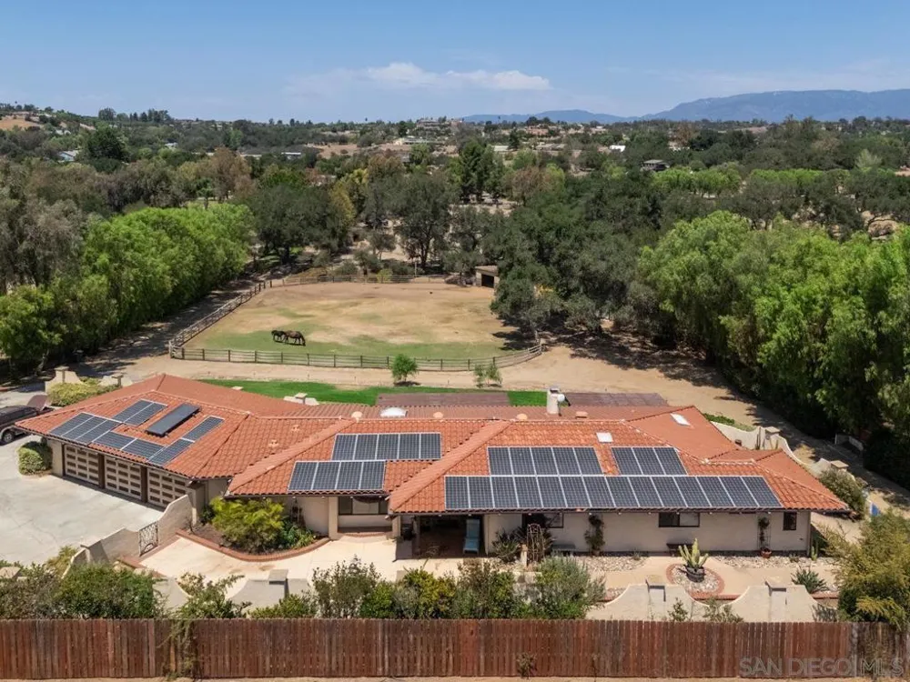 13970 Misty Oak Rd Valley Center, CA 92082