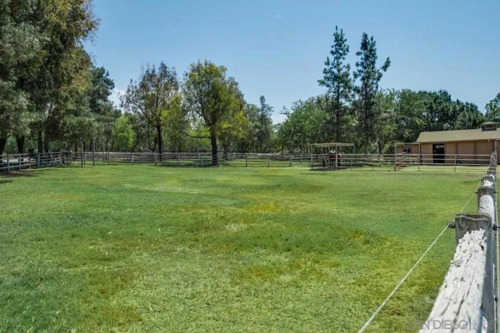 13970 Misty Oak Rd Valley Center, CA 92082