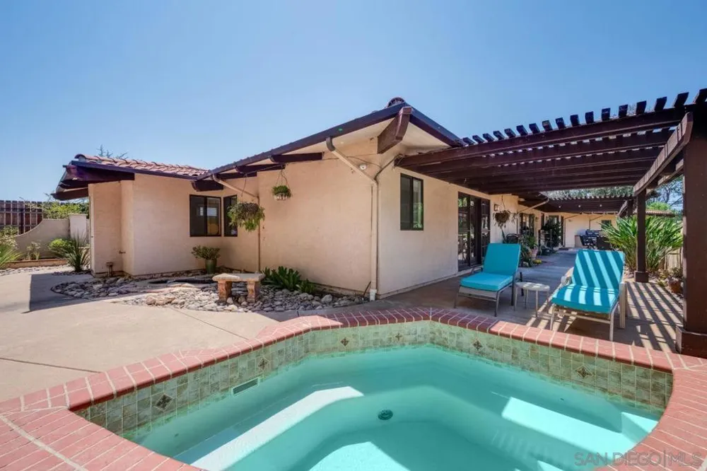 13970 Misty Oak Rd Valley Center, CA 92082