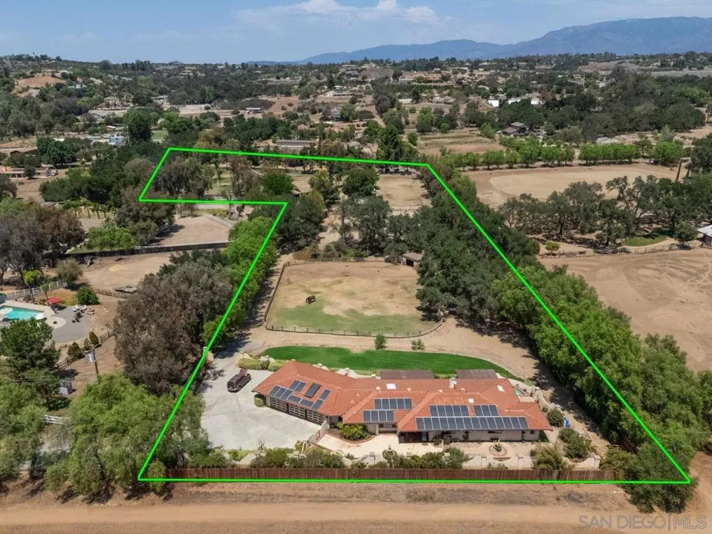 13970 Misty Oak Rd Valley Center, CA 92082