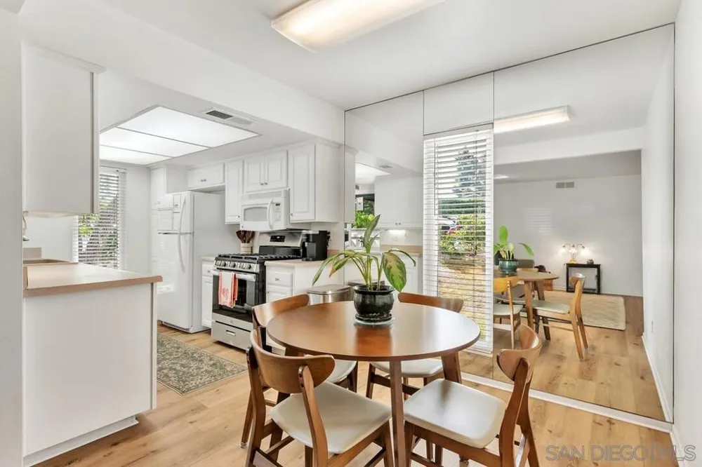 6878 Navajo Rd #Unit 43 San Diego, CA 92119