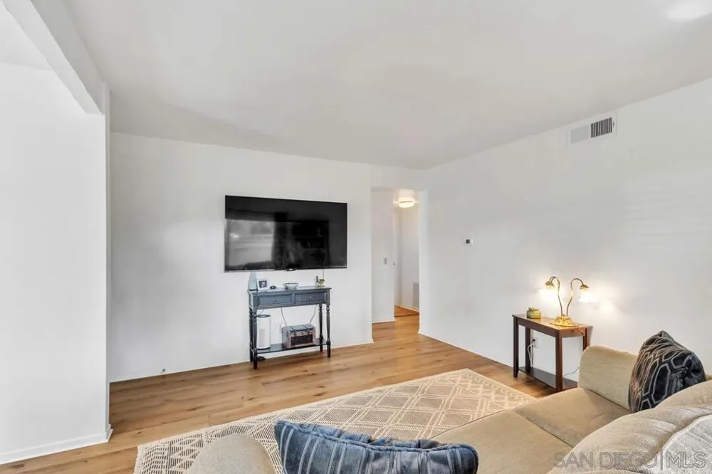 6878 Navajo Rd #Unit 43 San Diego, CA 92119