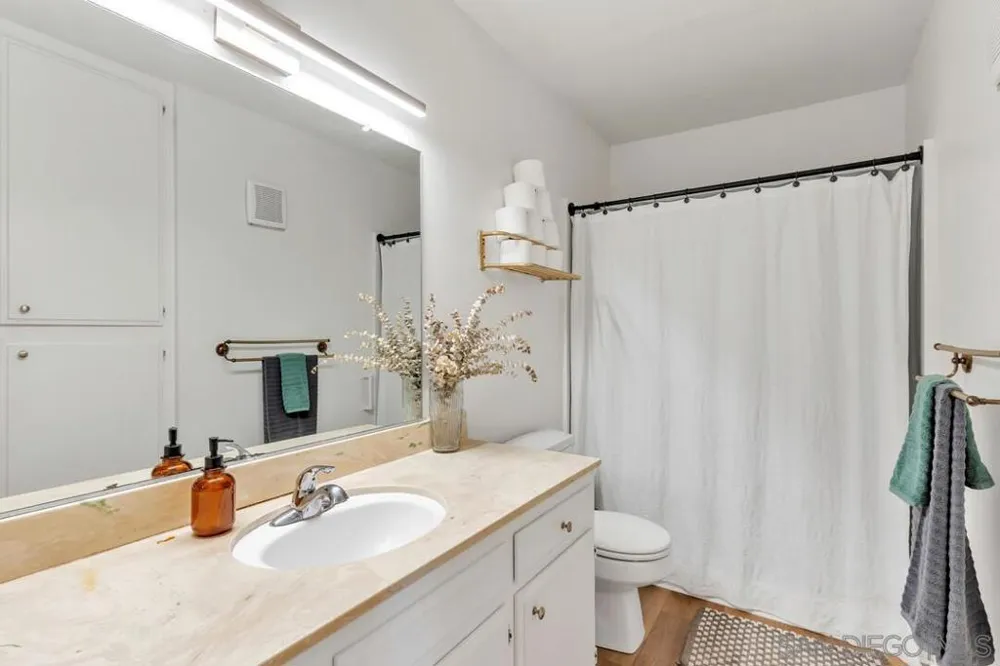 6878 Navajo Rd #Unit 43 San Diego, CA 92119