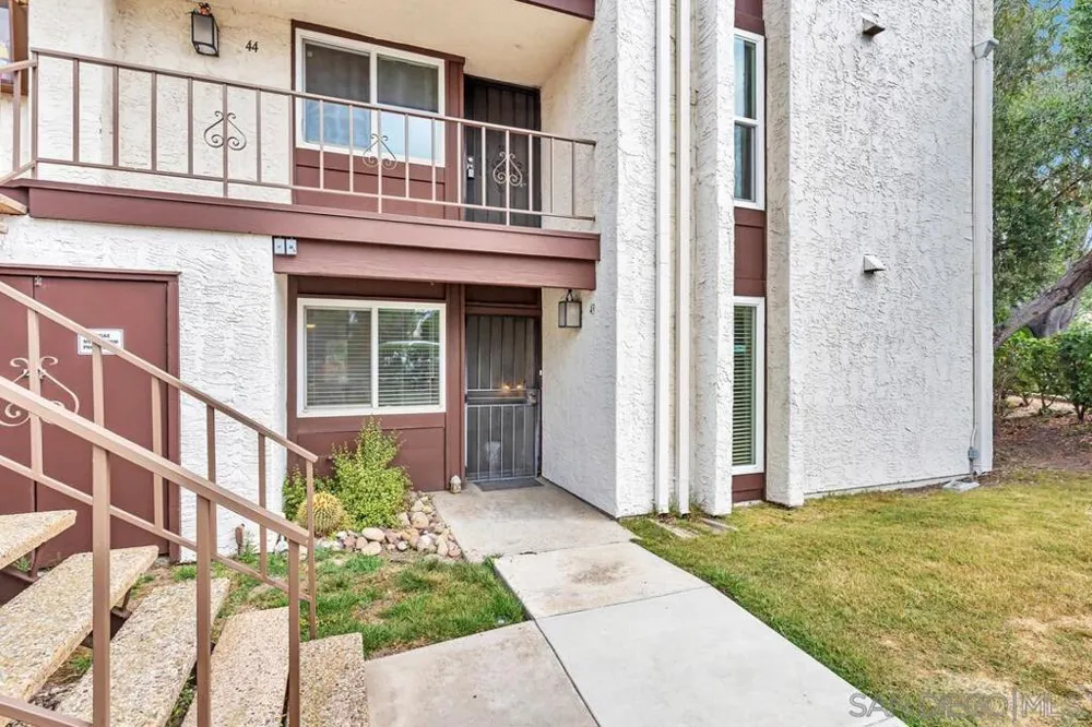6878 Navajo Rd #Unit 43 San Diego, CA 92119