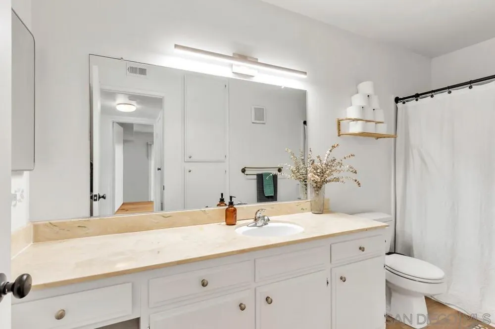 6878 Navajo Rd #Unit 43 San Diego, CA 92119