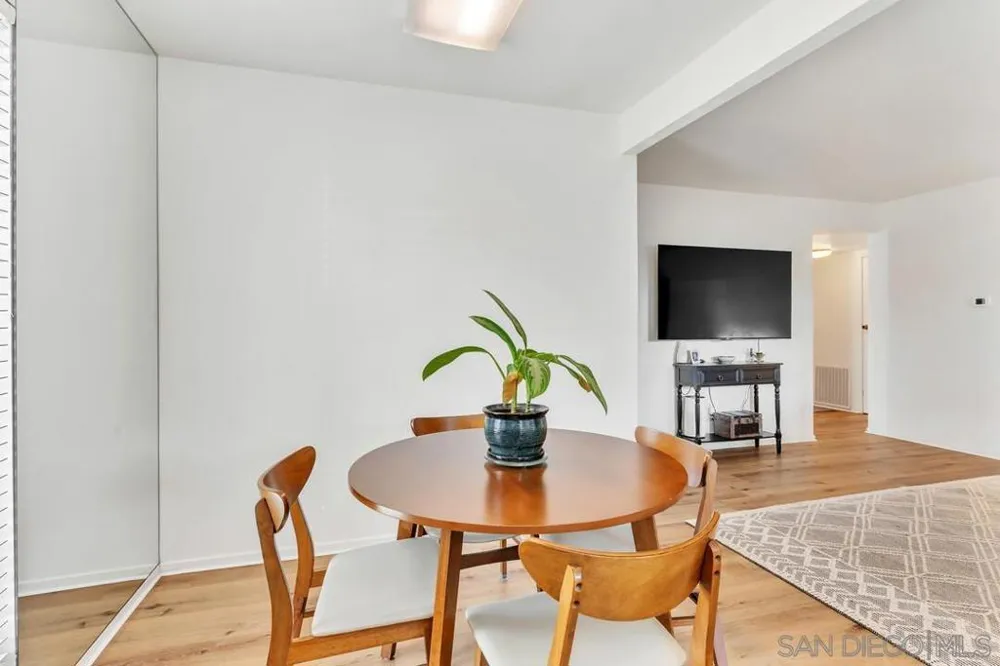 6878 Navajo Rd #Unit 43 San Diego, CA 92119