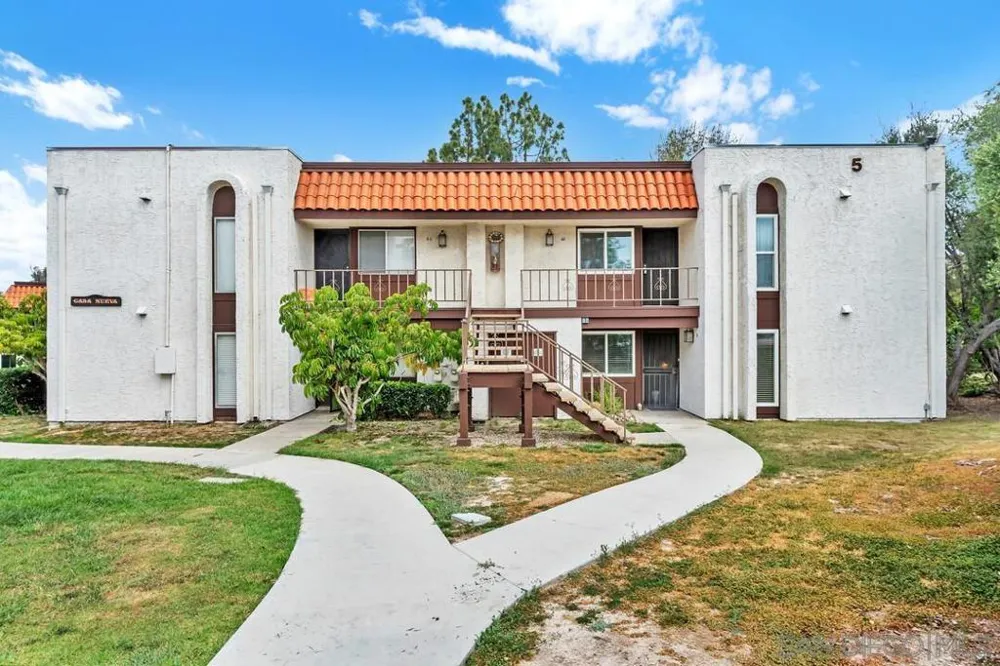 6878 Navajo Rd #Unit 43 San Diego, CA 92119