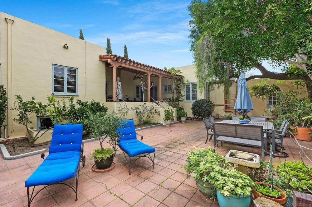 2219 La Callecita San Diego, CA 92103