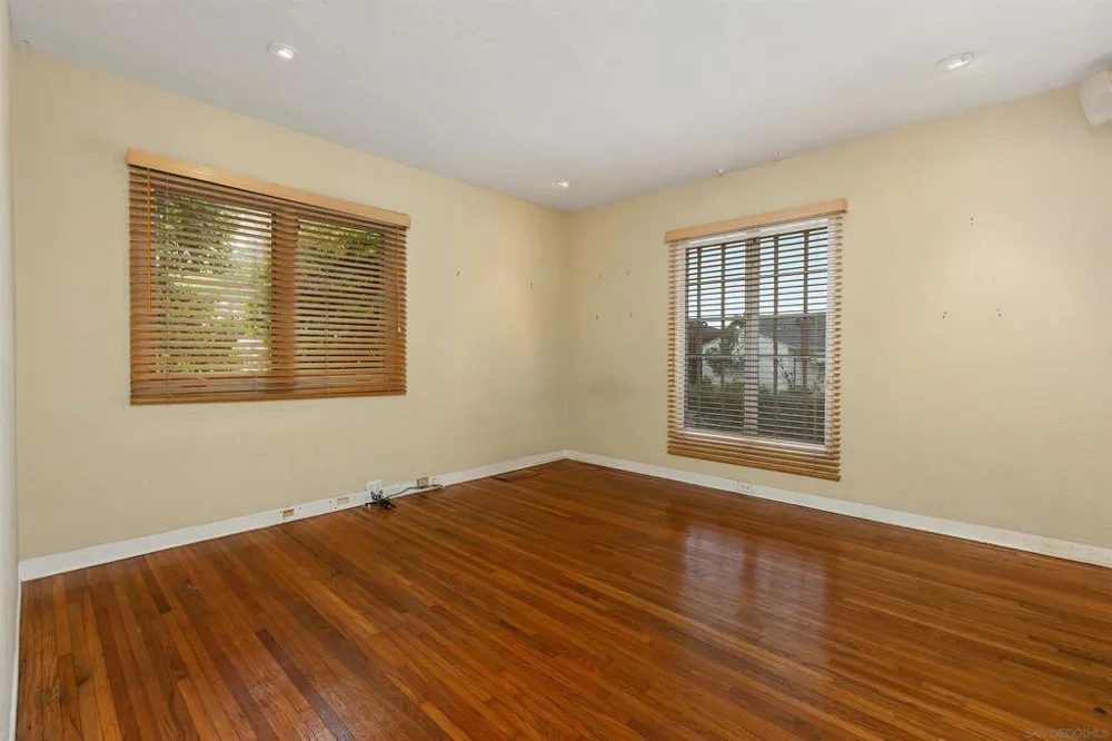 2219 La Callecita San Diego, CA 92103