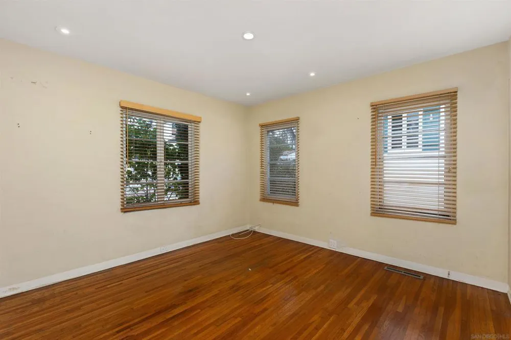 2219 La Callecita San Diego, CA 92103