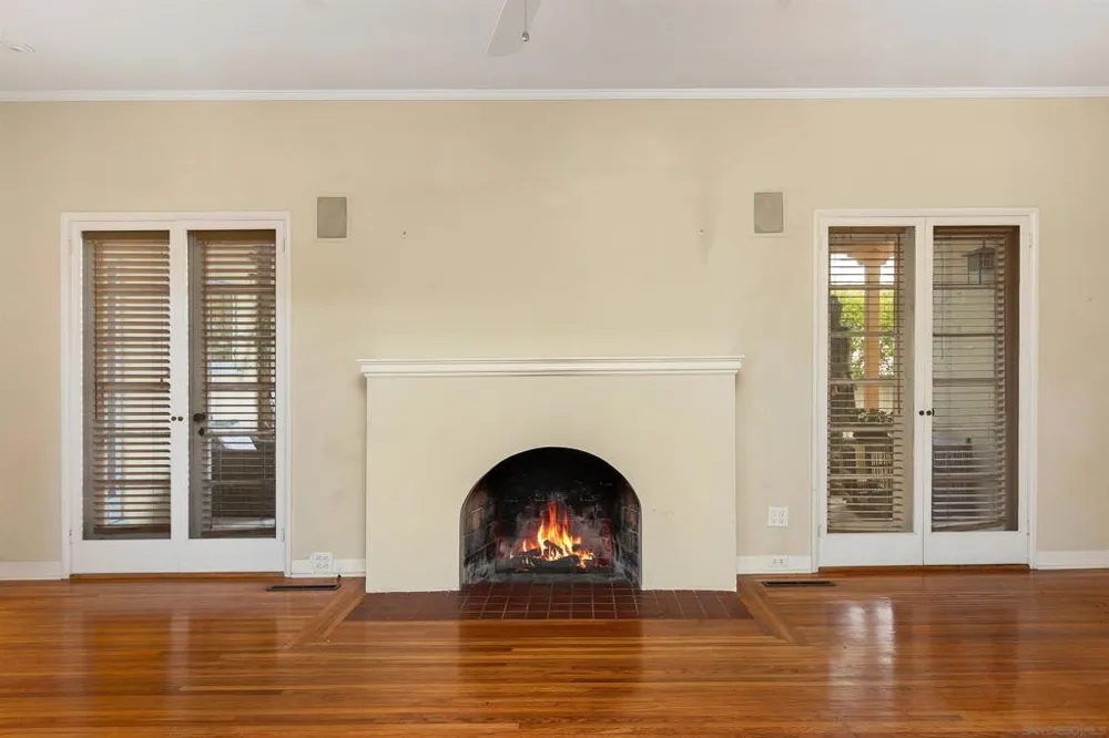 2219 La Callecita San Diego, CA 92103