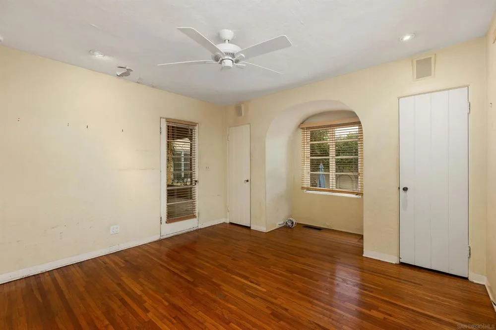 2219 La Callecita San Diego, CA 92103