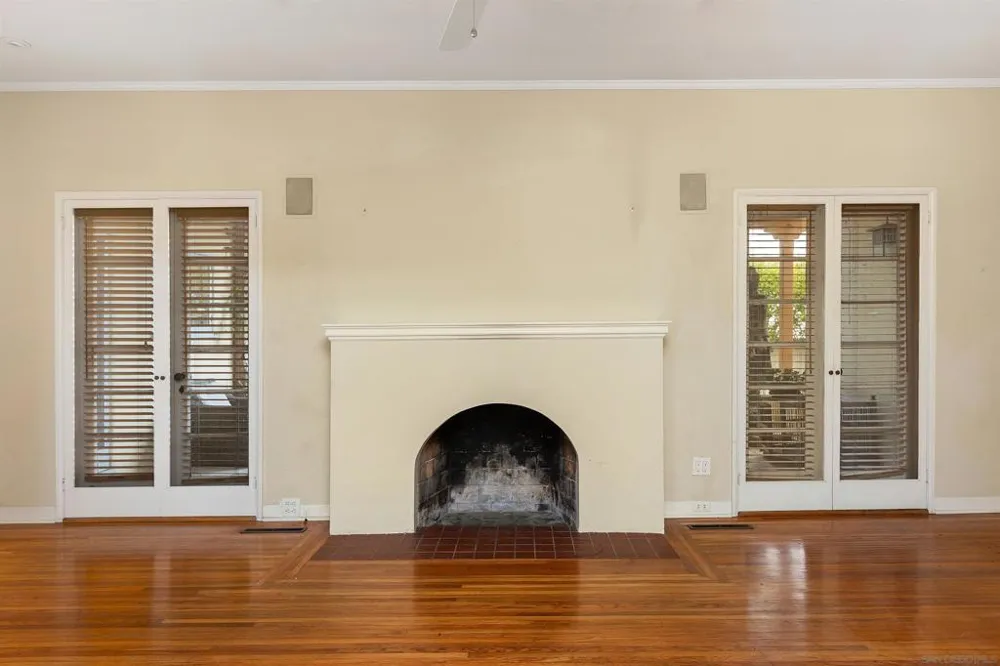 2219 La Callecita San Diego, CA 92103