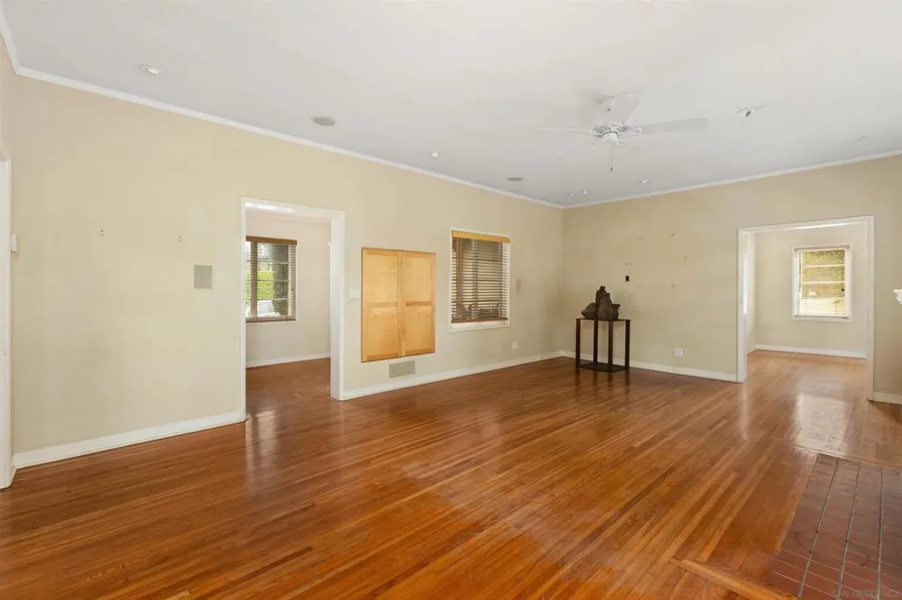 2219 La Callecita San Diego, CA 92103