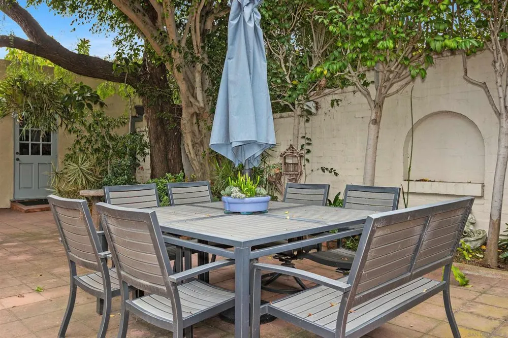 2219 La Callecita San Diego, CA 92103
