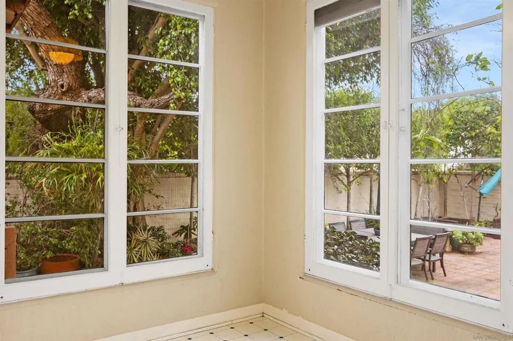 2219 La Callecita San Diego, CA 92103