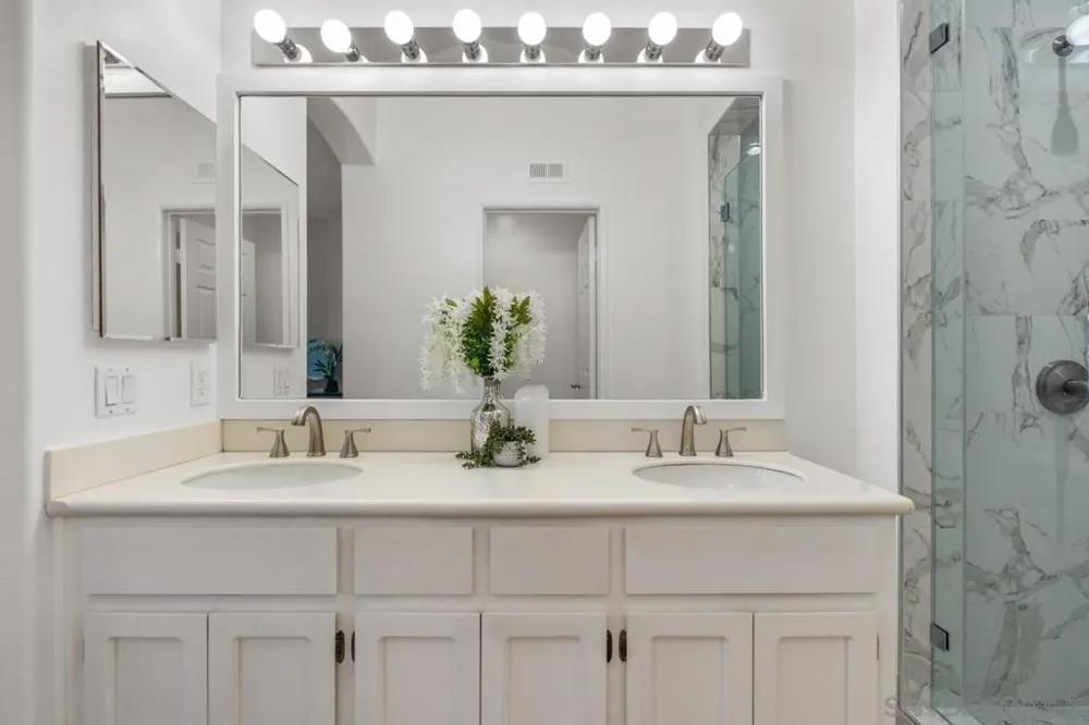 12636 Springbrook #E San Diego, CA 92128