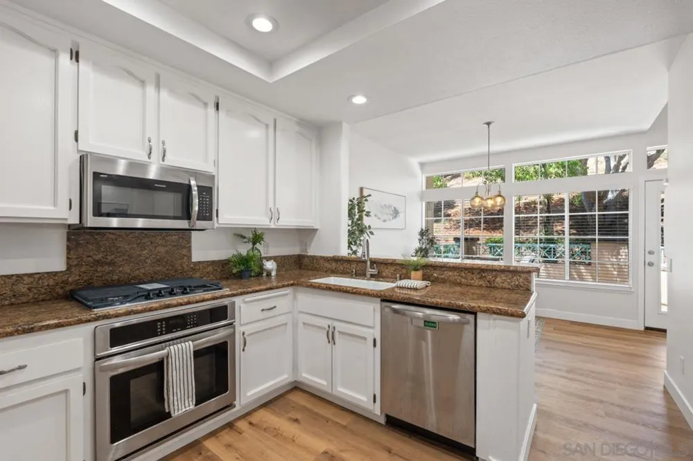 12636 Springbrook #E San Diego, CA 92128