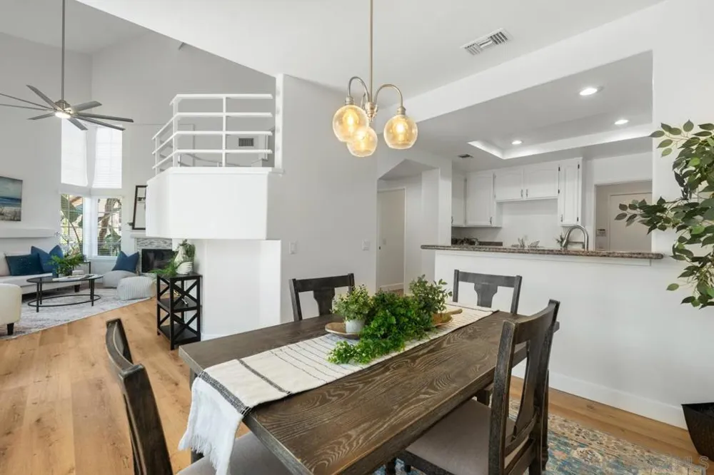 12636 Springbrook #E San Diego, CA 92128