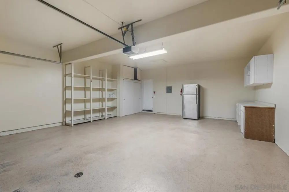 12636 Springbrook #E San Diego, CA 92128