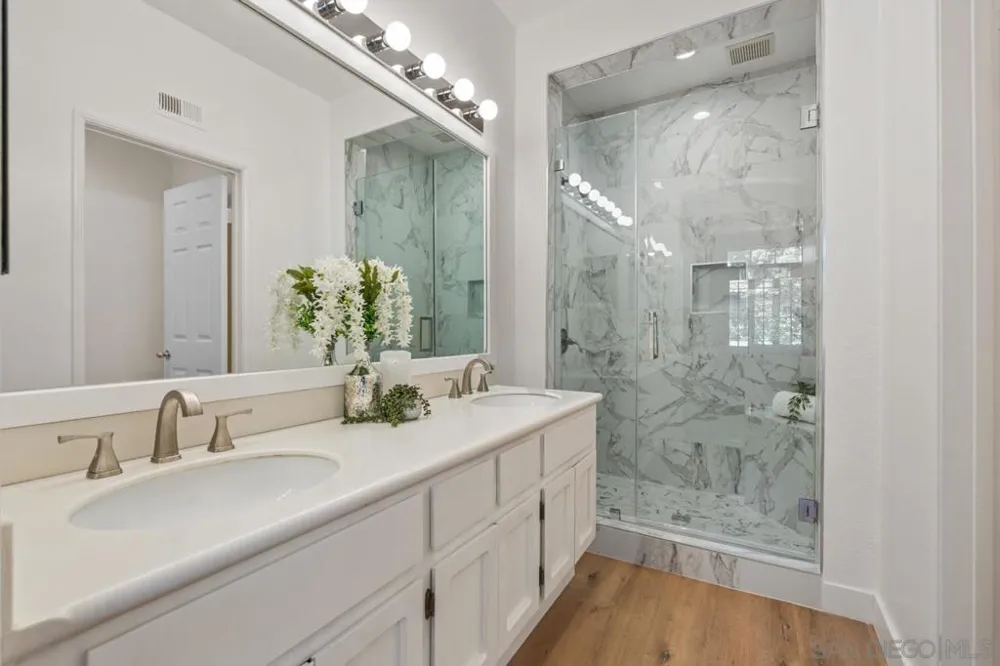 12636 Springbrook #E San Diego, CA 92128