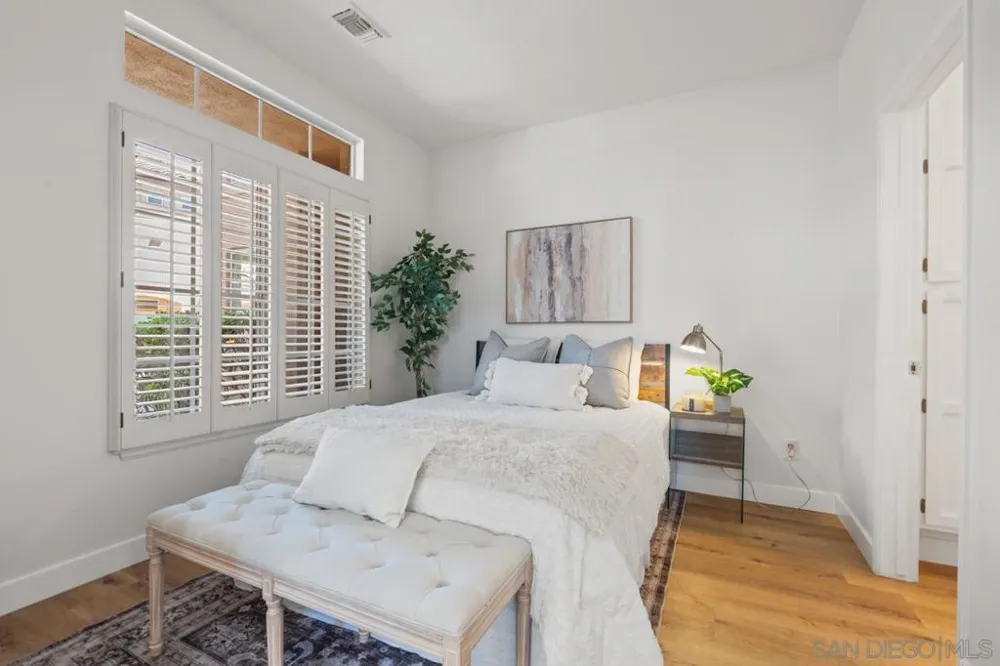 12636 Springbrook #E San Diego, CA 92128