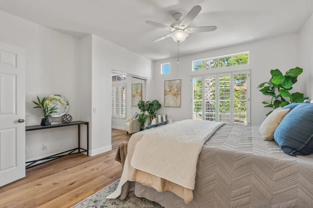 12636 Springbrook #E San Diego, CA 92128