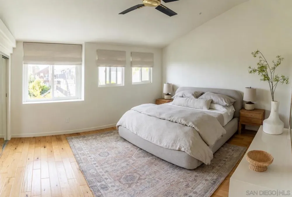 249 S Sierra Solana Beach, CA 92075