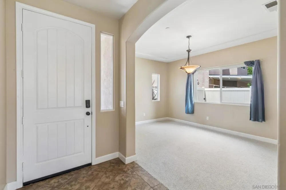 11976 Foothills River Ln Lakeside, CA 92040