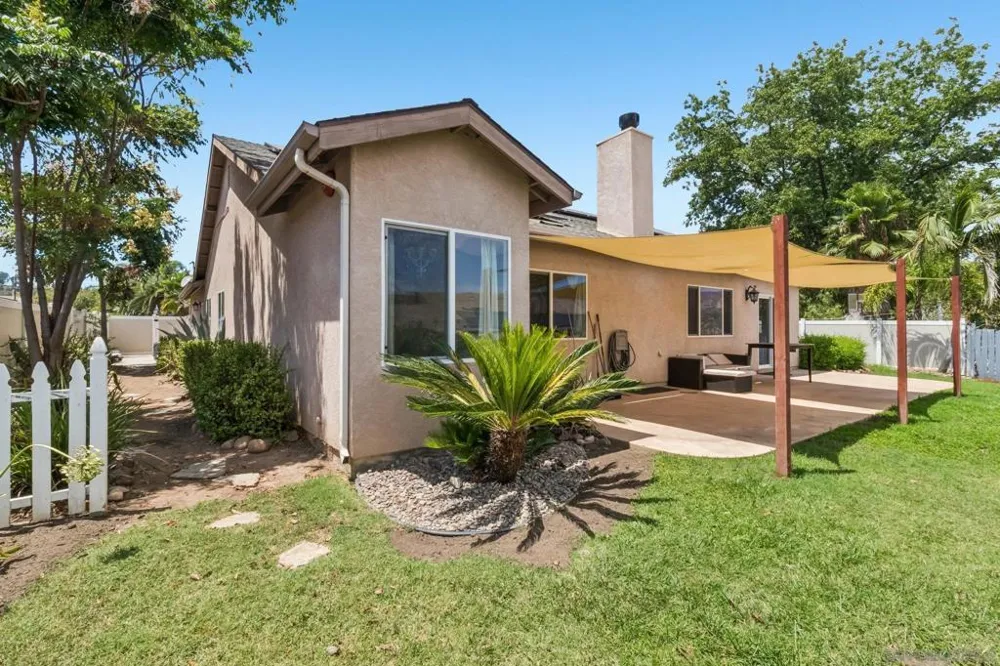 11976 Foothills River Ln Lakeside, CA 92040