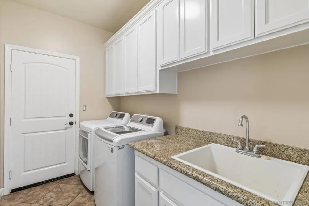 11976 Foothills River Ln Lakeside, CA 92040