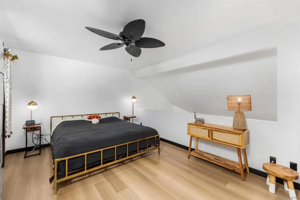 321 Windy Ln Vista, CA 92083