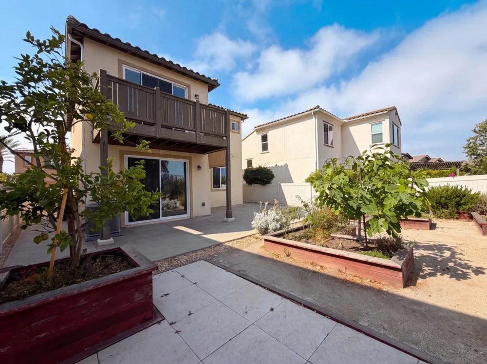 1242 Via Candelas Oceanside, CA 92056