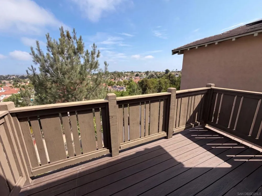 1242 Via Candelas Oceanside, CA 92056
