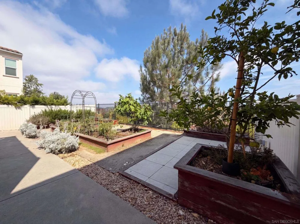 1242 Via Candelas Oceanside, CA 92056