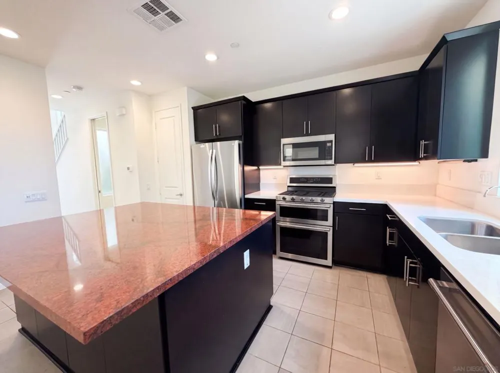 1242 Via Candelas Oceanside, CA 92056