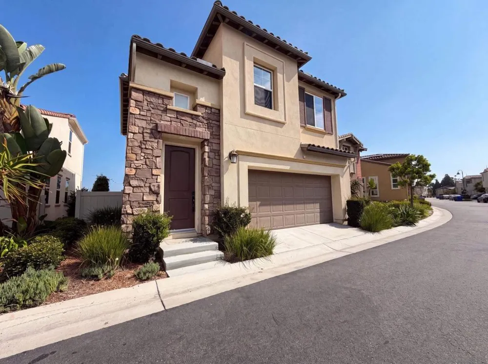 1242 Via Candelas Oceanside, CA 92056