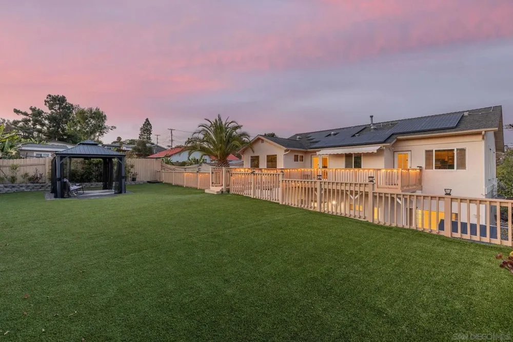 5720 Amarillo Avenue La Mesa, CA 91942