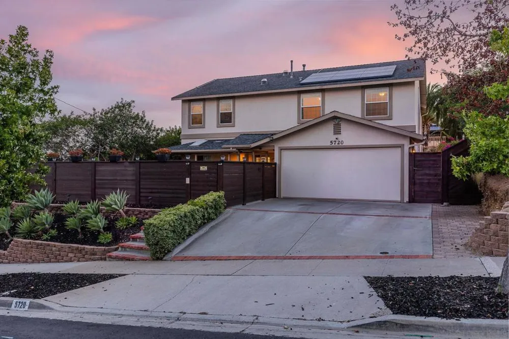 5720 Amarillo Avenue La Mesa, CA 91942
