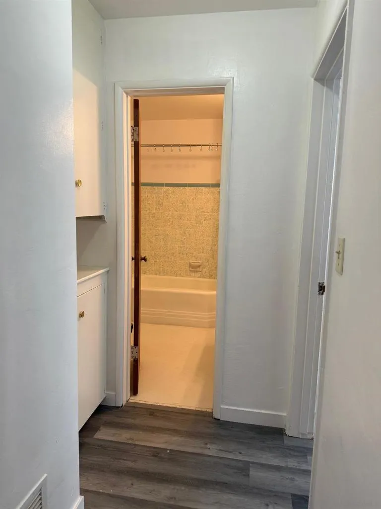 471 E Ave Coronado, CA 92118