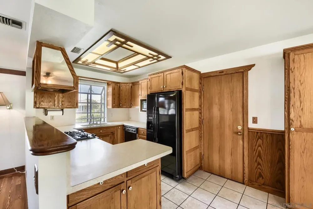 9427 WEST HEANEY CIR Santee, CA 92071