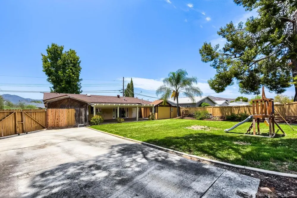 9427 WEST HEANEY CIR Santee, CA 92071