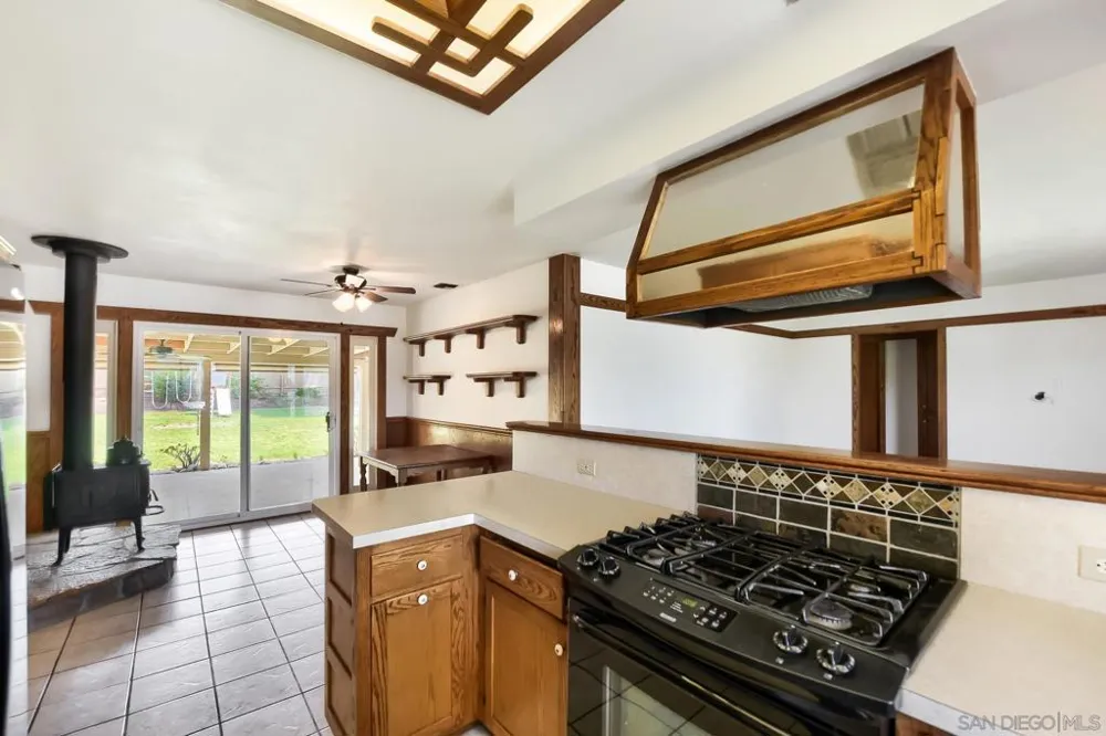9427 WEST HEANEY CIR Santee, CA 92071