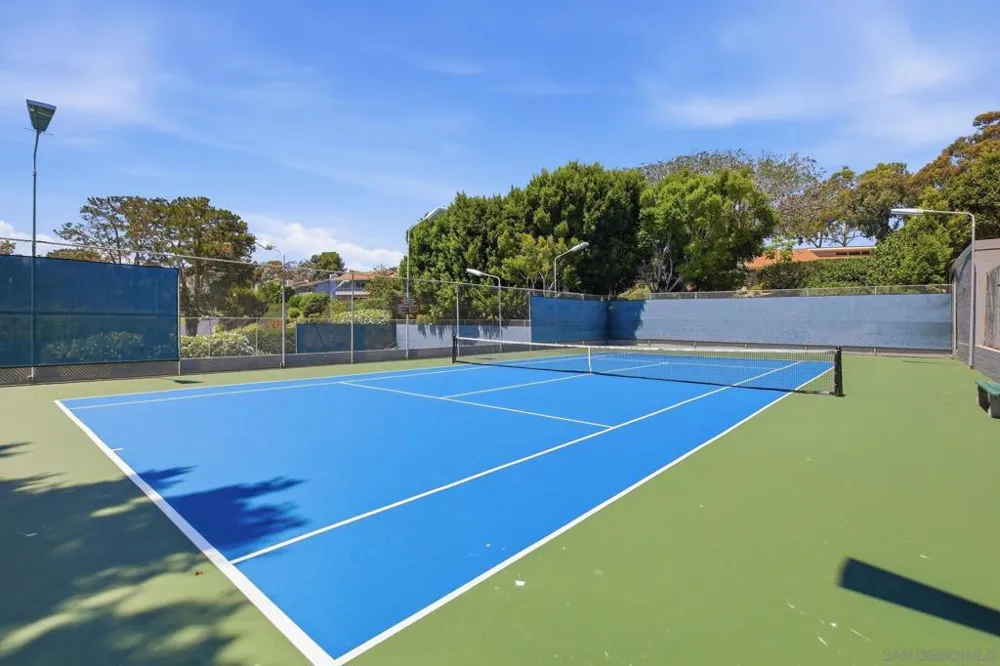 2264 Caminito Castillo La Jolla, CA 92037