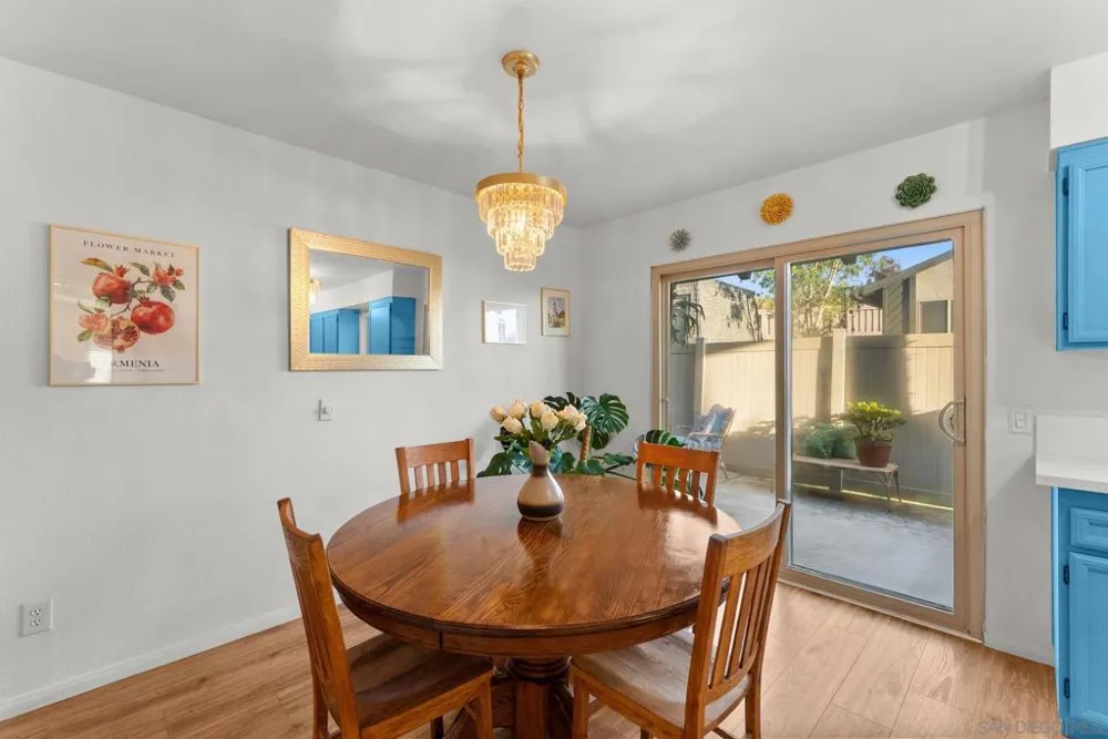 5631 Lake Park Way #6 La Mesa, CA 91942