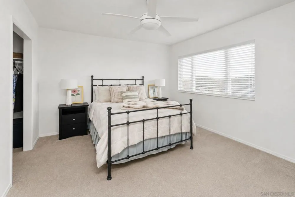 5631 Lake Park Way #6 La Mesa, CA 91942