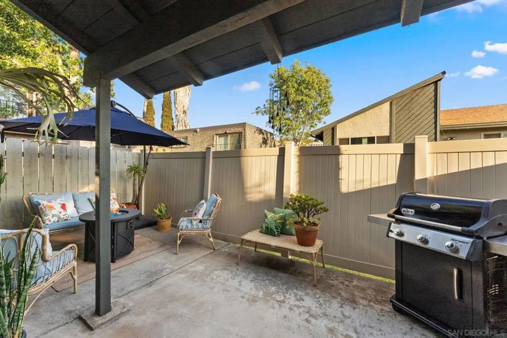 5631 Lake Park Way #6 La Mesa, CA 91942