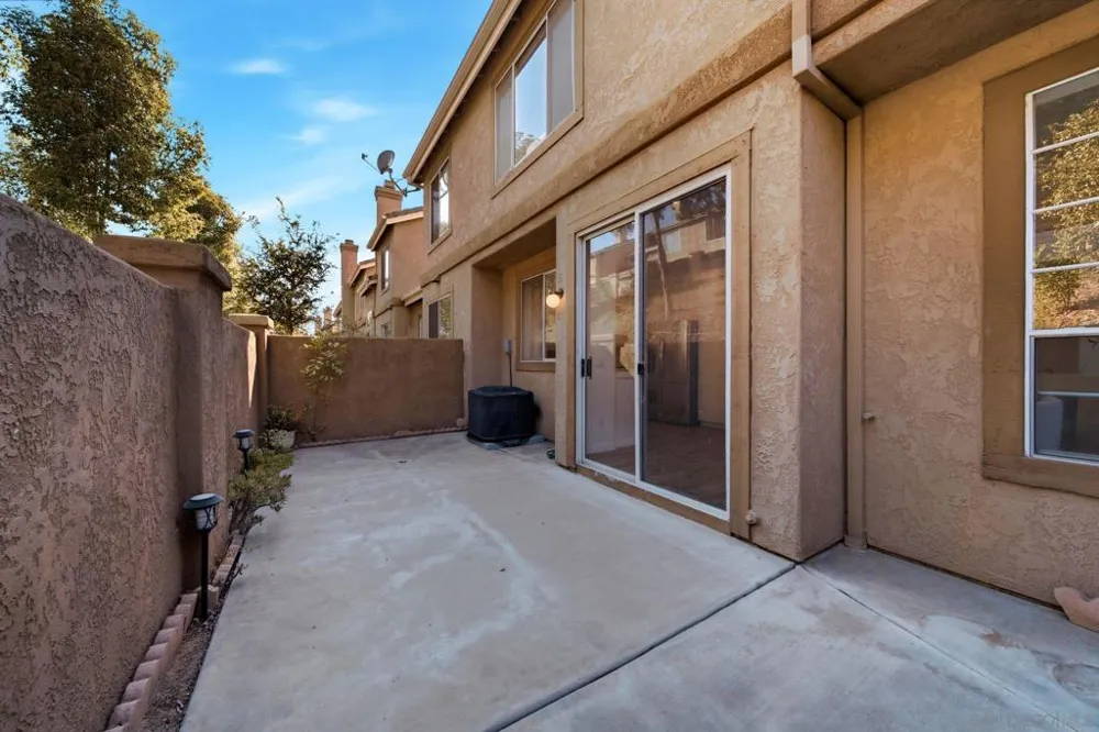 9525 Questa Pointe San Diego, CA 92126