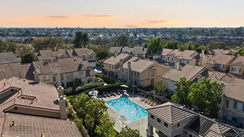 9525 Questa Pointe San Diego, CA 92126